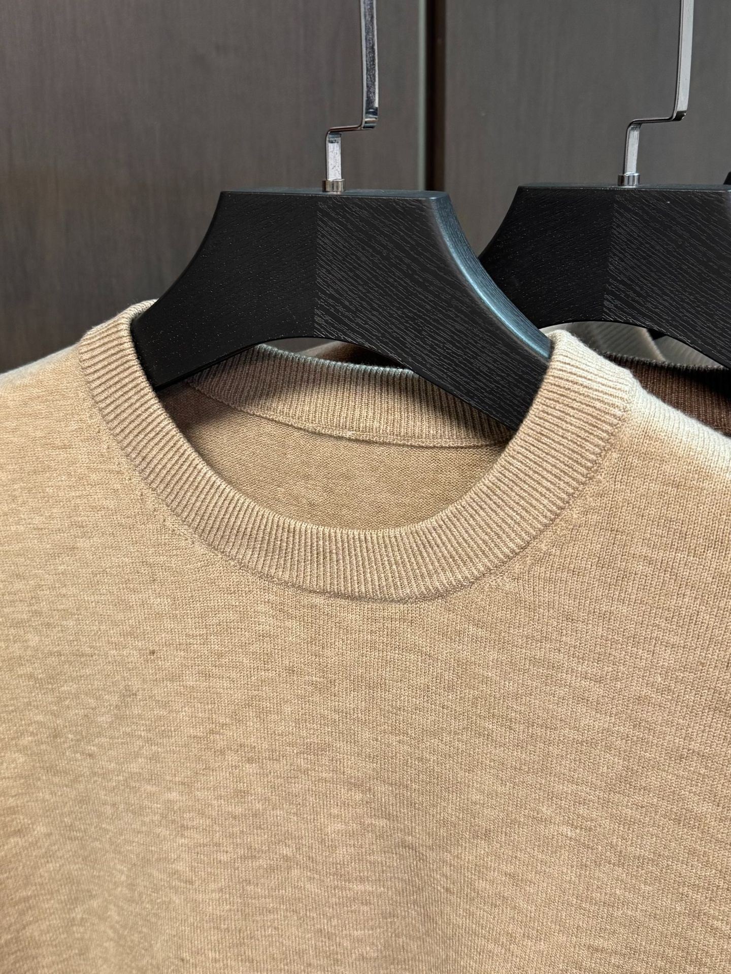 Suéter de cuello redondo para hombre camiseta de punto para hombre estilo de alto nivel de estilo de estilo de invierno y otoño de calidad de moda para hombres