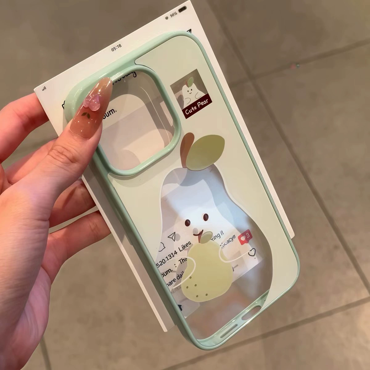 Чехол для телефона Apple iPhone 16 совместимый, акриловый мягкий край, мультяшный «пустотелый» дизайн, 0,0325 кг