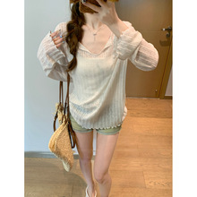 �nϵ�ɳڸ��̰�ɫ���I��T��Ů�ļ�ľ��߅�B����������΢͸V�I����