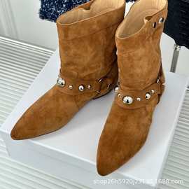 西部牛仔短靴女真皮平底尖头铆钉踝靴2024新款美拉德美式中筒靴潮