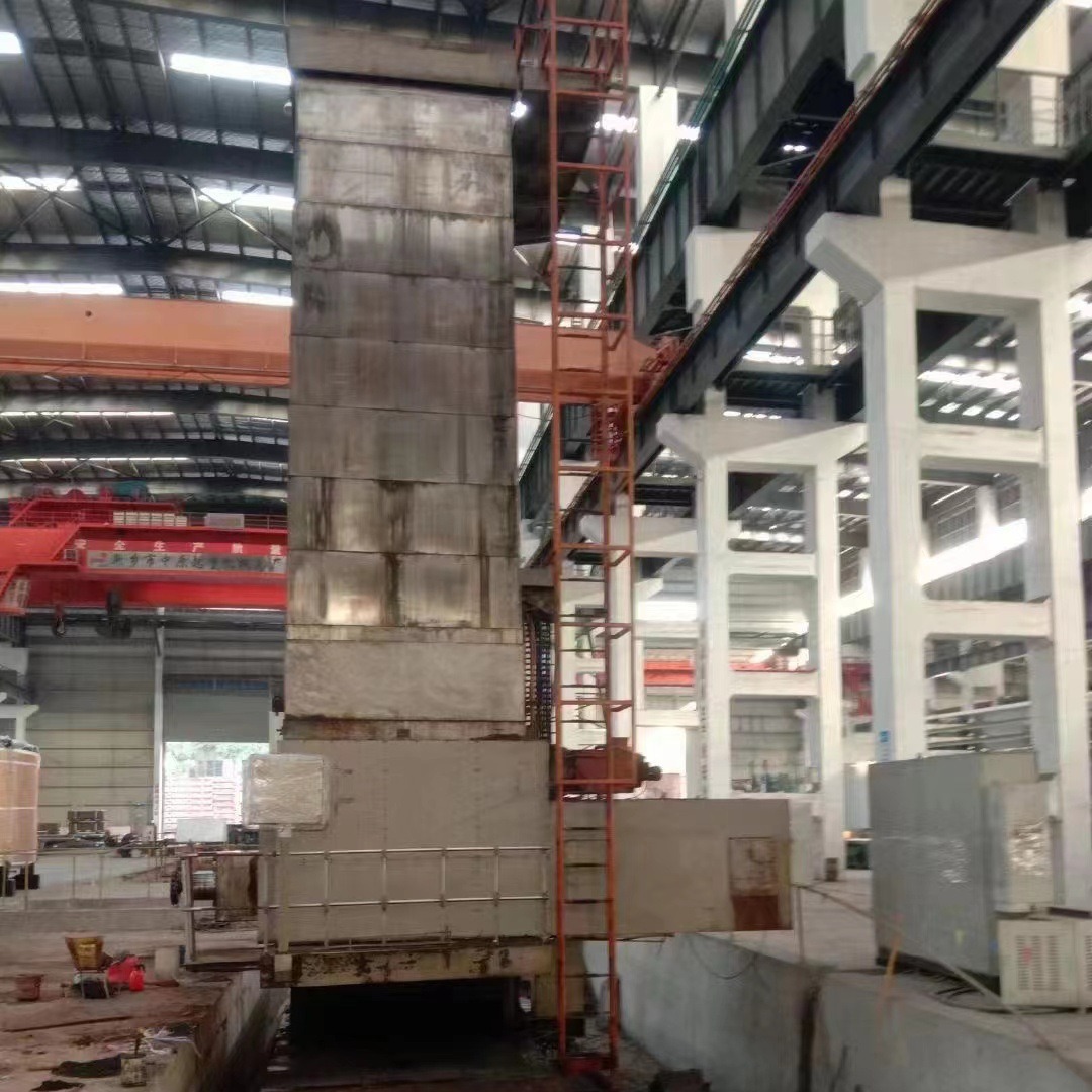 出售数控落地镗铣齐二Tk6926，行程14米，西门子840D系统