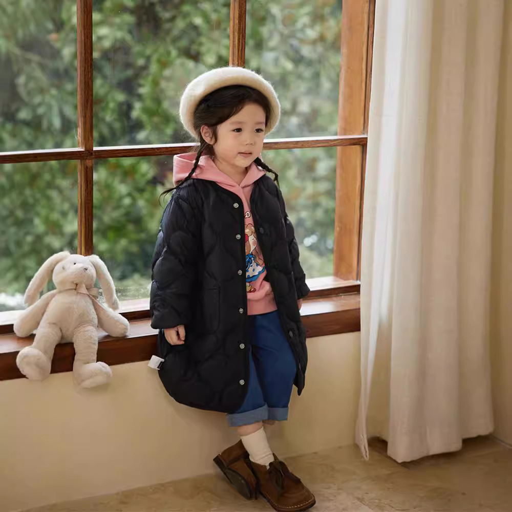 Niñas ligero Faux abajo chaqueta 2023 otoño nuevo bebé niñas abrigo corto de los niños estilo occidental color sólido superior