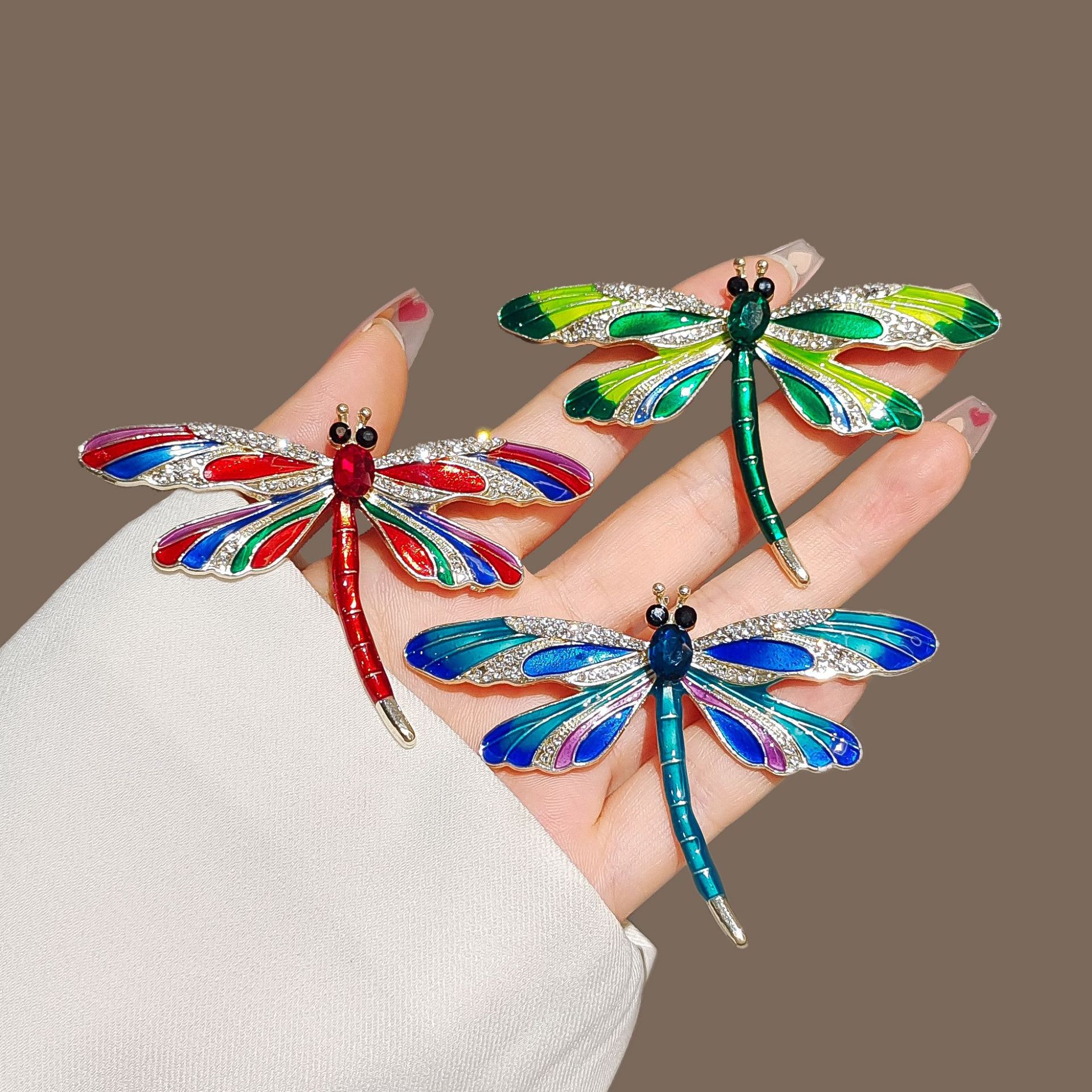 Retro New Dragonfly Brooch Dripping Oil Enamel Colorful Insect Corsage Elegant Elegant Outwear Outwear Pin Accessories