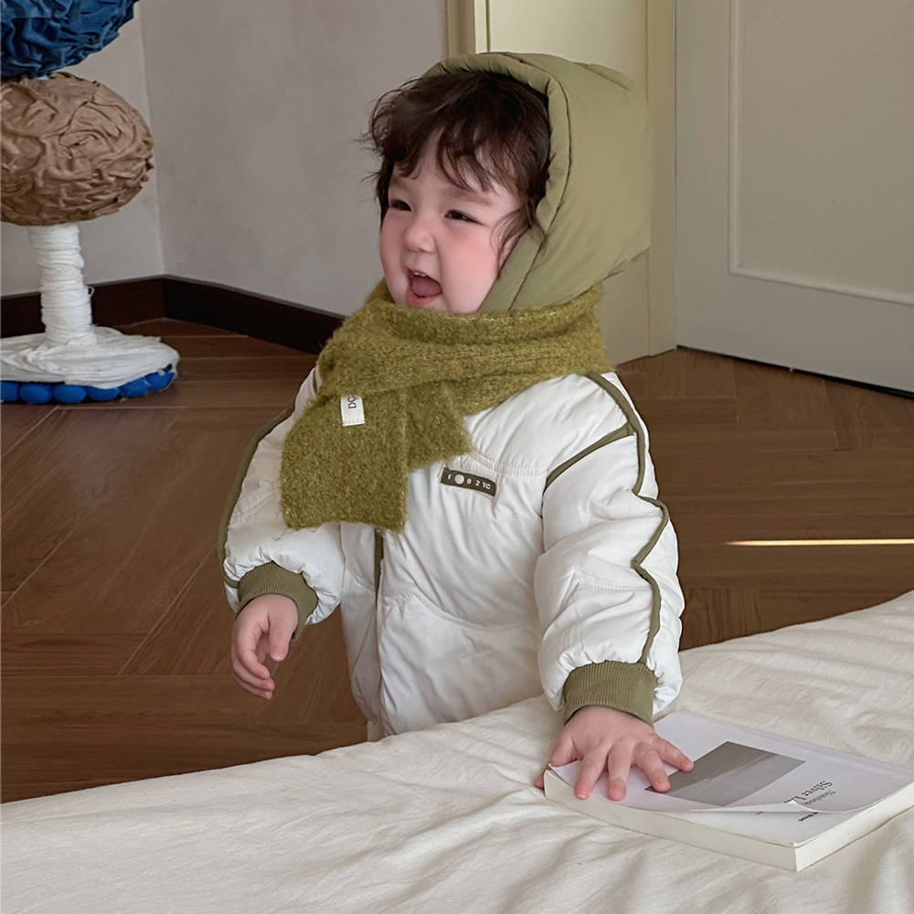 2024 nuevo estilo de invierno bebé coreano estilo occidental a juego, grueso, cálido, cómodo y suave, chaqueta de algodón de una pieza para bebé