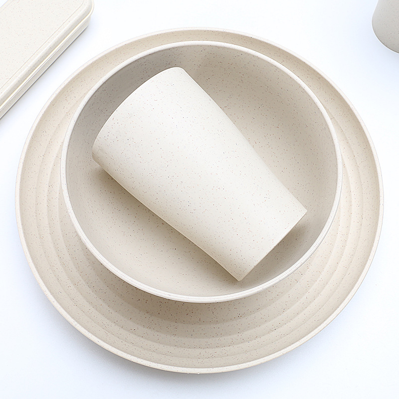 Juego de vajilla de paja de trigo beige, que incluye tazón, taza, plato y cubiertos, cuchillo, tenedor y cuchara portátiles, se pueden imprimir con logotipo, los tazones y platos son aptos para microondas.