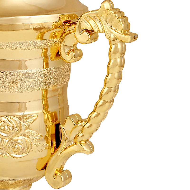 Vela rosa de plástico trofeo Deportes Fútbol baloncesto competencia entrenamiento suministros galvanoplastia pequeño trofeo con tapa