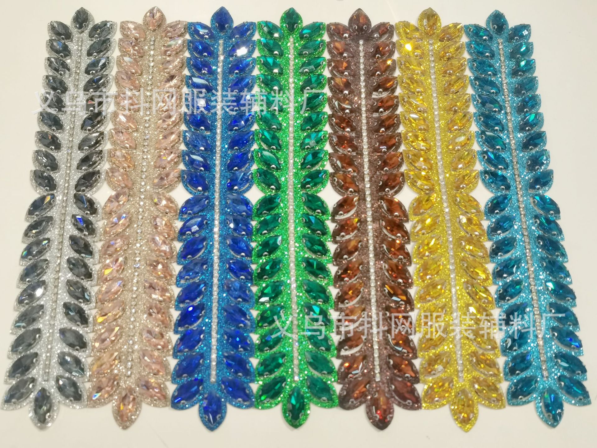 欧洲站布贴补丁贴新款爆款时尚衣服亮片辅料装饰贴布花