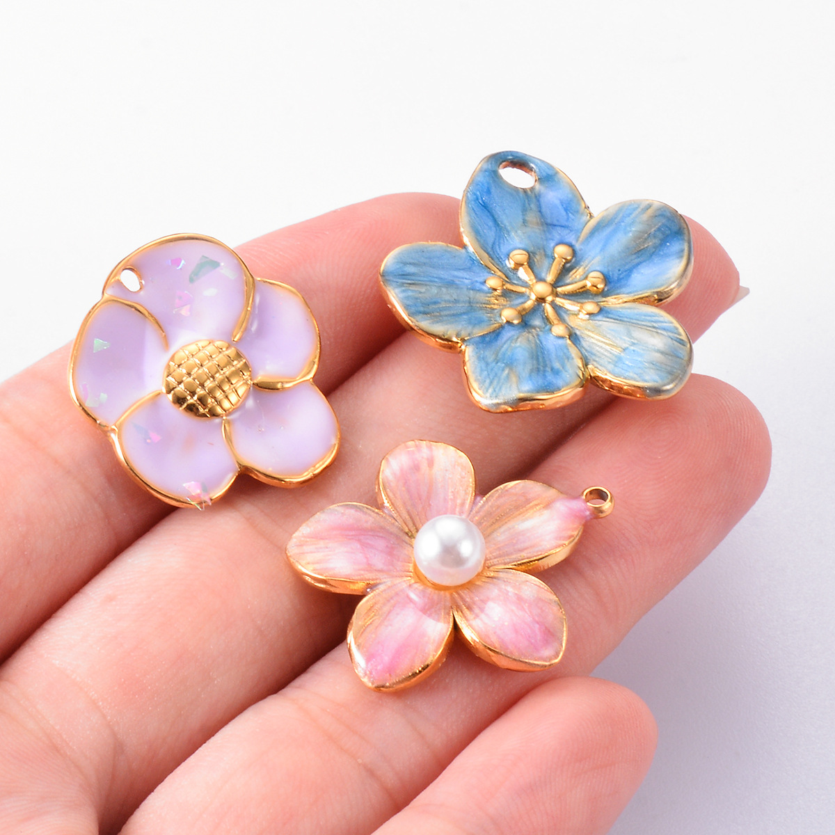 PVD Coated Gold Plating Process 1 Piece 304 Stainless Steel PVD Coated Flower Petal Pendant DIY Jewelry Accessories Bracelets