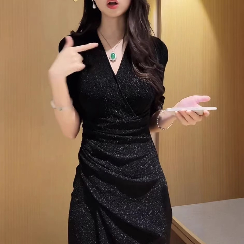 Retro V-Neck Velvet Baby's Breath Dress for Women in Autumn and Winter New Elegant Waist Slimming Look Slit Hip-Covering Long Skirt