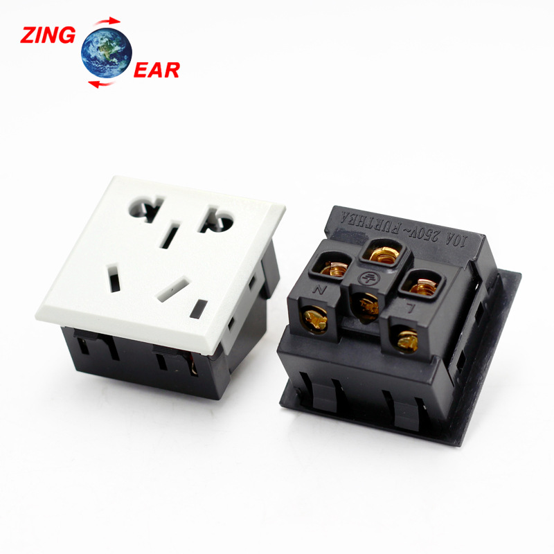 国标五孔带指示灯-1