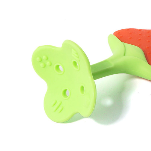 Wholesale dual-color 3D fruit-shaped baby teethers, strawberry and grape flavors, odorless silicone baby teethers