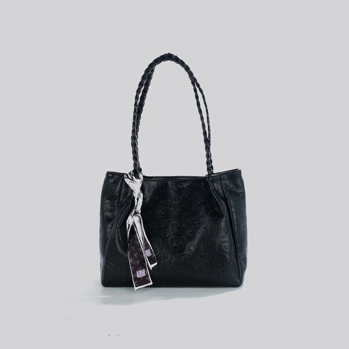 Autumn and winter small fresh commuter tote bag high-end large-capacity large bag female college student class shoulder bag female