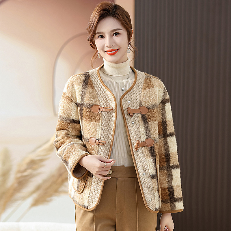 妈妈装秋春冬季洋气小香风外套新款中老年春秋款短款呢子上衣外套