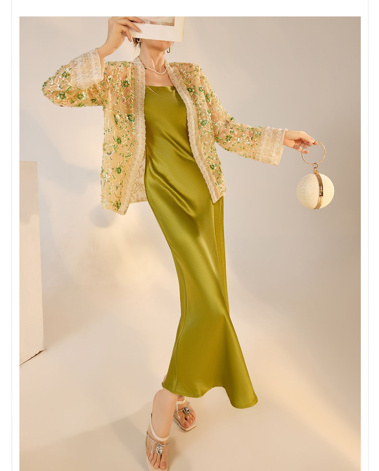 Đầm maxi acetate cao cấp phong cách Trung Hoa mới, kèm áo khoác thêu hạt đa năng N4020 — Váy hai dây, Áo khoác chi tiết 9