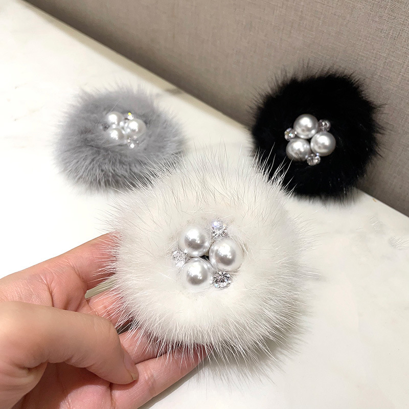 Korean style mink fur brooch autumn and winter sweater Pearl corsage professional shirt suit black plush brooch wholesale