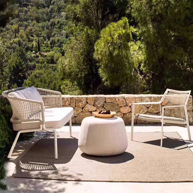Sofá al aire libre silla de caña simple creativa balcón ocio mesa de té diseñador terraza silla de patio de caña