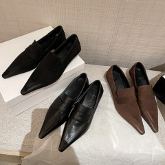 小さい方の頭の小さい革靴の早春の新型の通勤する靴の女性の内外の全皮の復古は色を拭います。