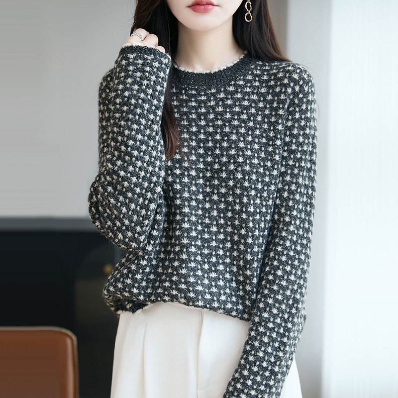 [Directly from the Manufacturer] Lace Round Neck Knitted Short Women's Sweater Fashionable Jacquard Age-Reducing Bottoming Shirt Trendy Top