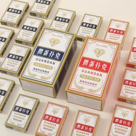 衣钩/挂钩;收纳盒;衣架