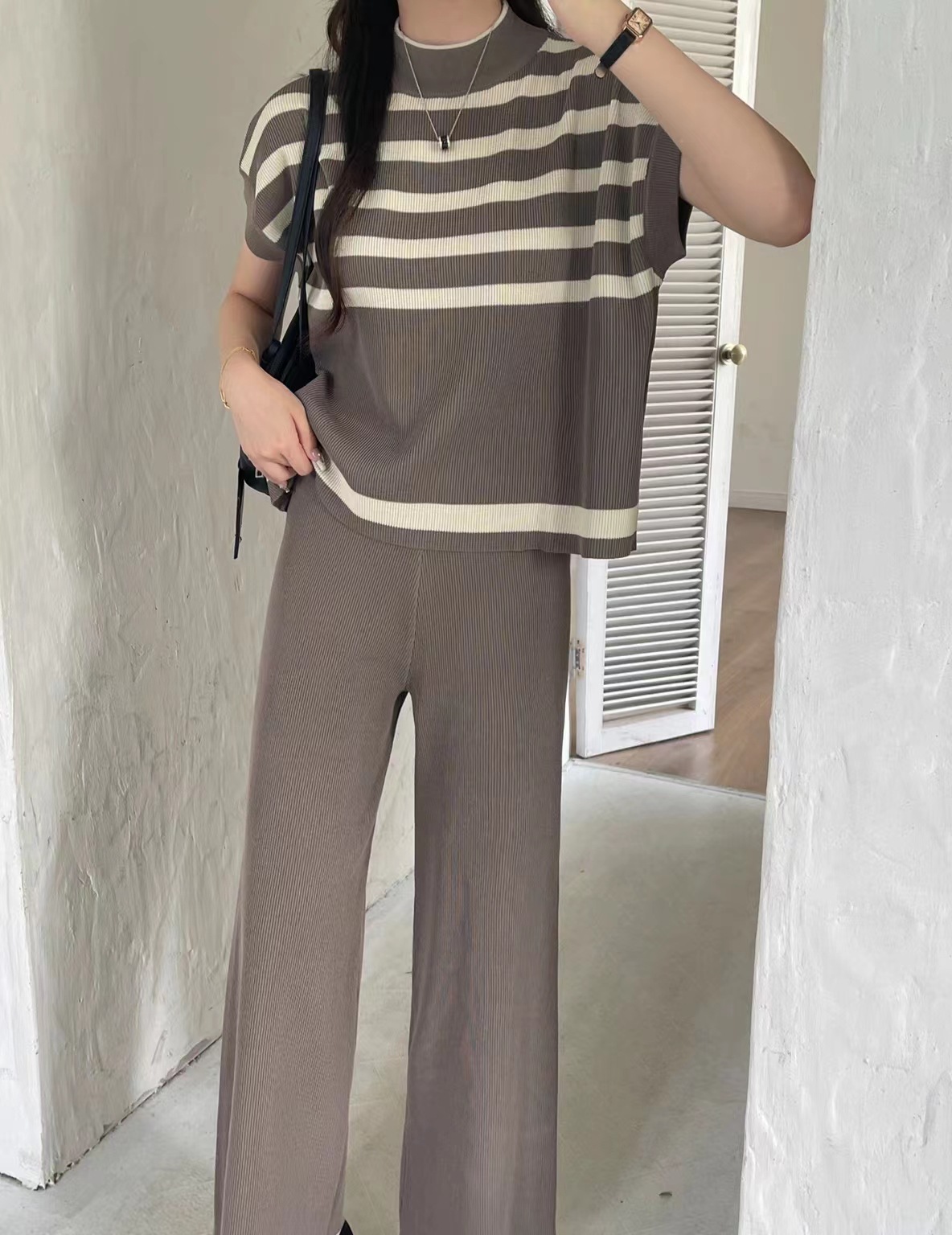 420g Weight Short Sleeve Sleeve Length Viscose fiber Fabric Type Pant Co-ord Set Sets Type 2 Pieces Set Quantity Daily Occasion Round Neck Neckline Regular Fit Fit Type Stripe Pattern Spring Season Women's Gender Elegant Style Daily Women's Elegant Stripe Viscose Fiber Pant Co-ord Set Pants Sets 7