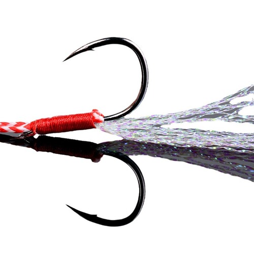 Iron plate hook strengthens lure bait Iseni tied with feather iron plate hook to prevent seawater corrosion iron plate hook iron plate hook fish hook