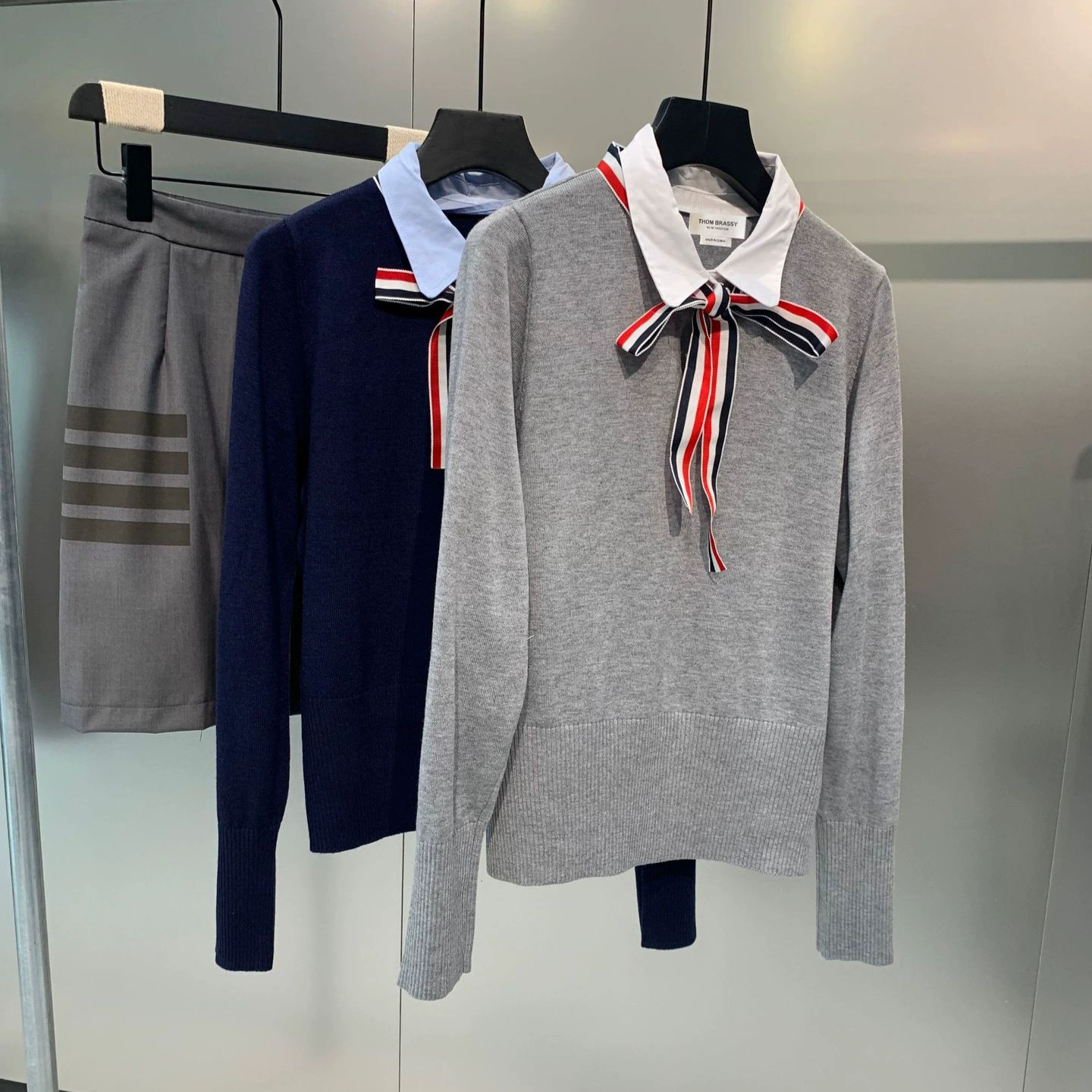 Свитер с шнуровкой THOM BRASSY 3040