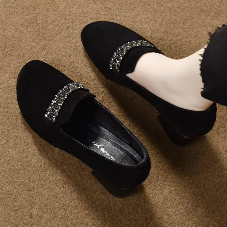 2026 Korean-style sheepskin low-heel women's autumn new British-style deep-cut single shoes, round-toe loafers, granny shoes, moccasins 2026 Korean-style sheepskin low-heel women's autumn new British-style deep-cut single shoes, round-toe loafers, granny shoes, moccasins