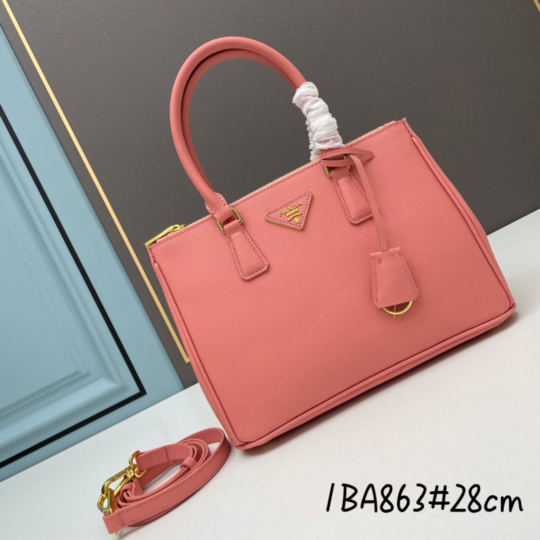 Qadın çiyin çantası, üçbucaqlı loqo, crossbody model