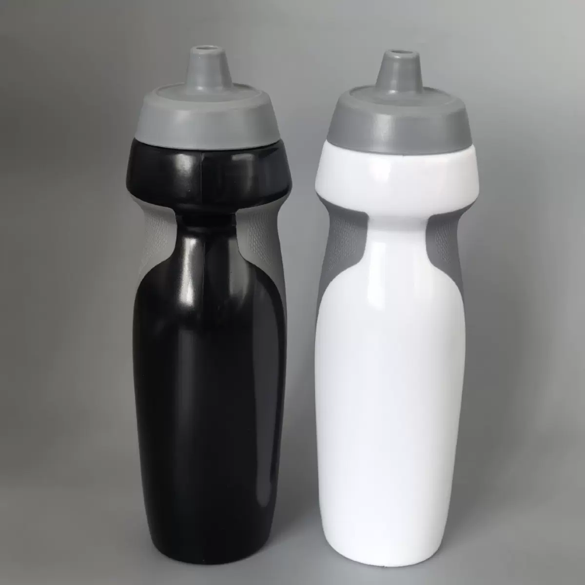 挤压式运动水壶贴皮水壶运动健身自行车骑行水杯600ML