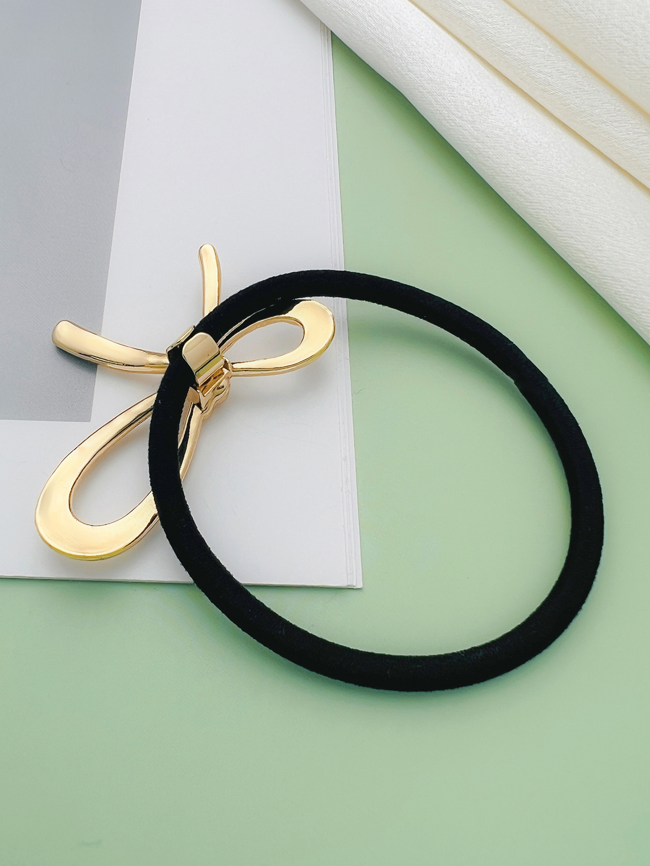 11g Weight Hair Tie Hair Accessories Type 1 Piece Quantity Holiday, Daily Occasion Alloy Material Bow Knot Pattern All Seasons Season Women's Gender Plating Design Vacation, Classic Style Style Vacation Classic Style Women's Bow Knot Alloy Plating Hair Tie 13