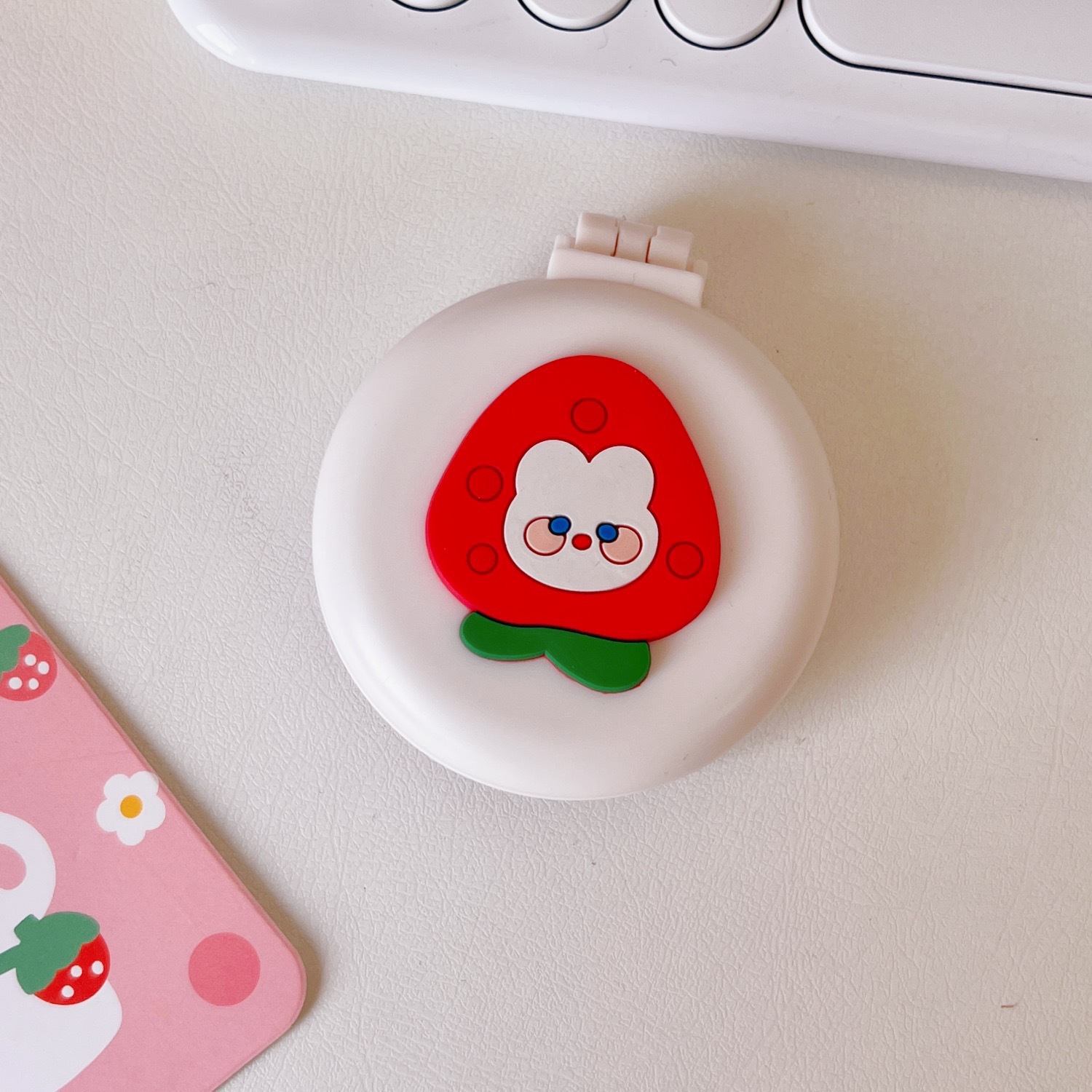 Estilo coreano INS de dibujos animados lindo suave lindo espejo integrado mini portátil peine airbag cojín de aire peine masaje peine