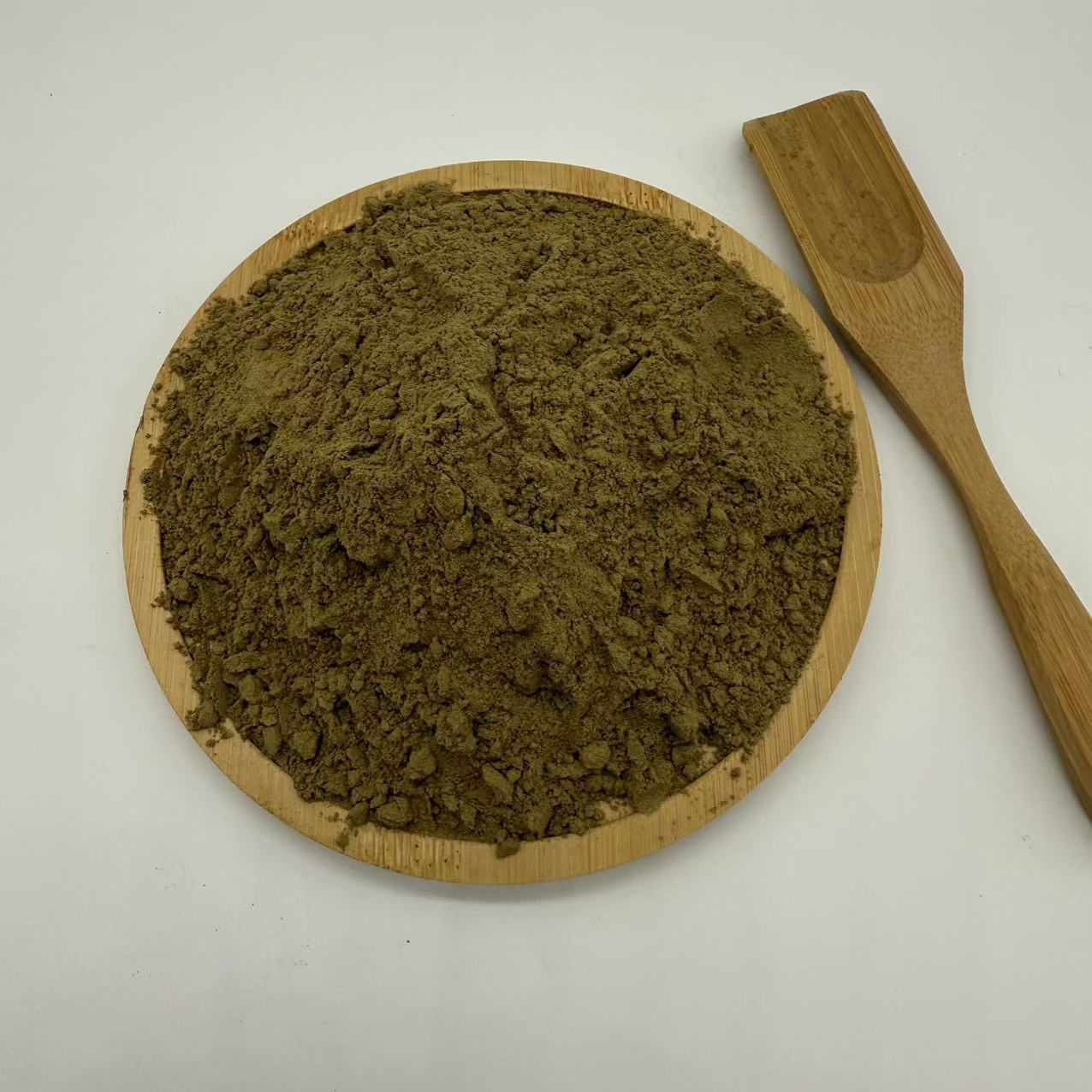 Evodia Powder Wu Zhu Yu 1000g Freshly Milled Raw Botanical for Foot Soak and Topical Use in use