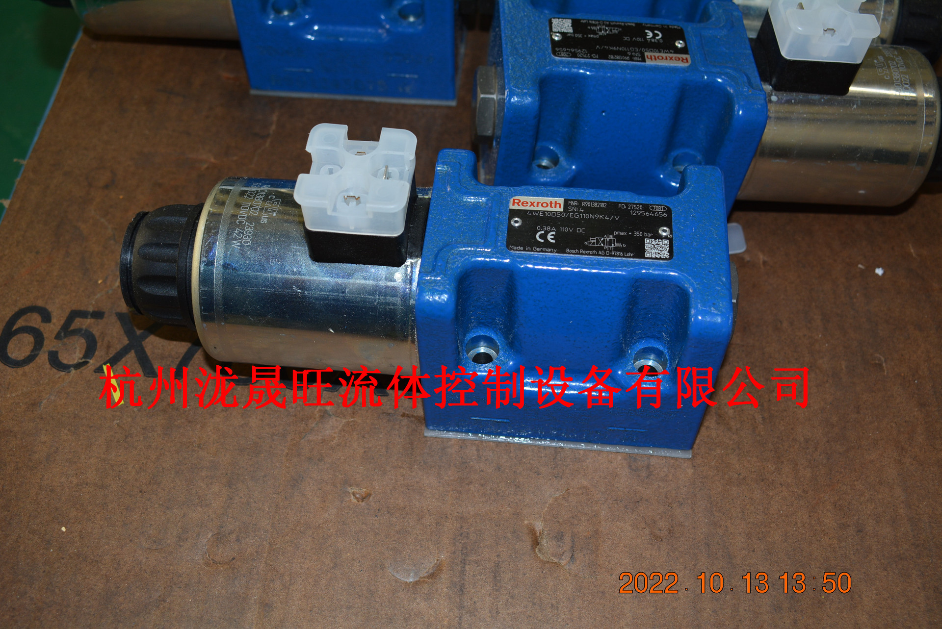 特价供应REXROTH(力士乐)电磁换向阀4WE10D5XEG110N9K4V