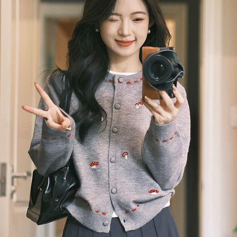 Korean Style Round Neck Knitted Cardigan for Women Early Autumn 2025 New Loose Slimming Versatile Sweater Top Jacket