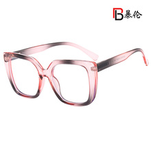 �羳�͹Ŵ󷽿���ײɫ���R�W���r�д�����{��ƽ���R91014���