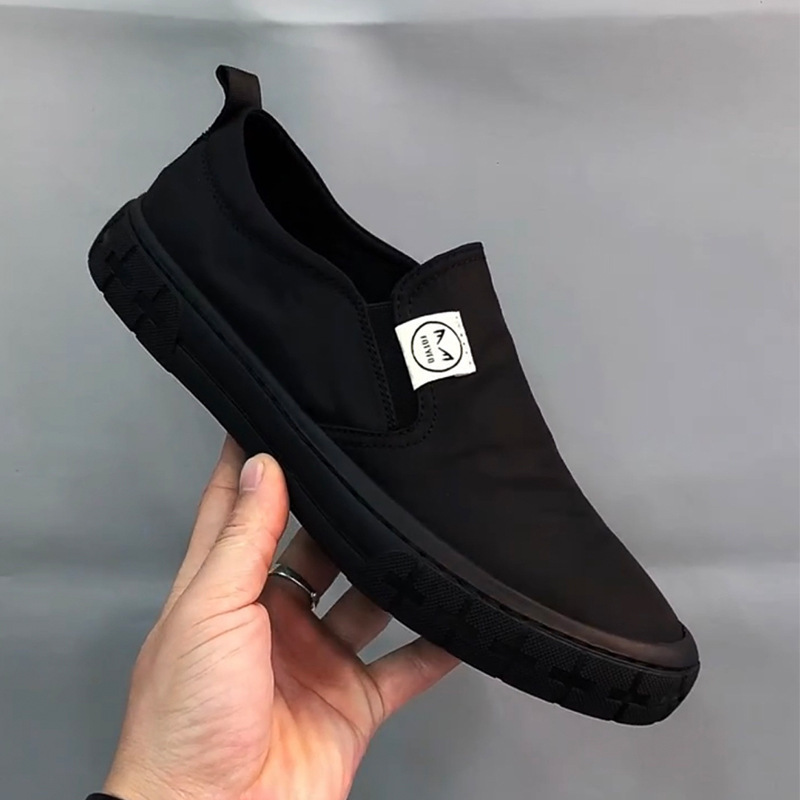 Summer men's fashion Black Ice Silk lycra black clean face smiley face black warrior casual board shoes cloth shoes men wholesale