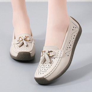 Spring and Autumn New loafers hollow women's shoes peas shoes plus size mom shoes fashionable all-matching women's shoes