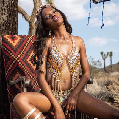 欧美跨境热销时尚饰品复古亚克力流苏身体链音乐节派对性感文胸链