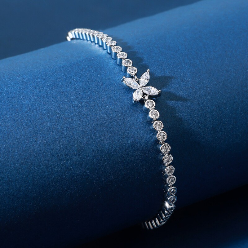 New High-End 18K White Gold Full Diamond Four-Leaf Clover Butterfly Tennis Bracelet 5A Zircon Jewelry Wholesale