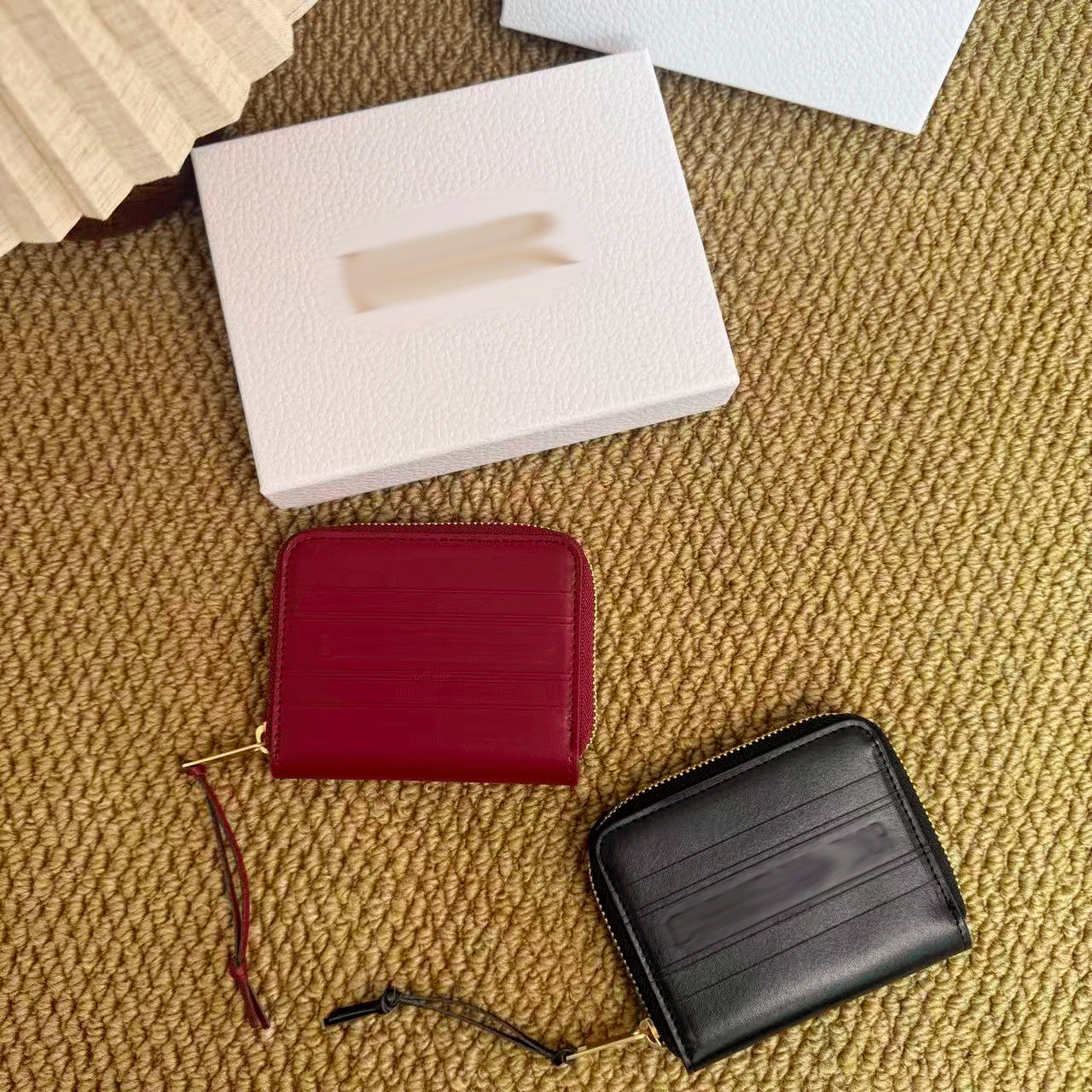 Chanel Qabartmalı Kart Qabı və Kiçik Çanta