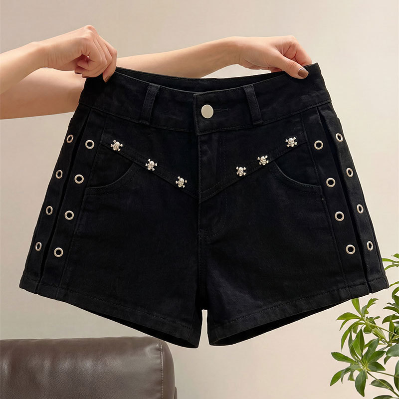 Summer New Style Elastic Low-Waist Denim Shorts for Women with Rivet Design, Slim Fit, Flattering, and Hip-Hugging Hot Pants for Petite Figures Summer New Style Elastic Low-Waist Denim Shorts for Women with Rivet Design, Slim Fit, Flattering, and Hip-Hugging Hot Pants for Petite Figures