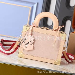�V�ݴ���Travel With ϵ�жYƷ���b�ռ{�� ��������������оƬ