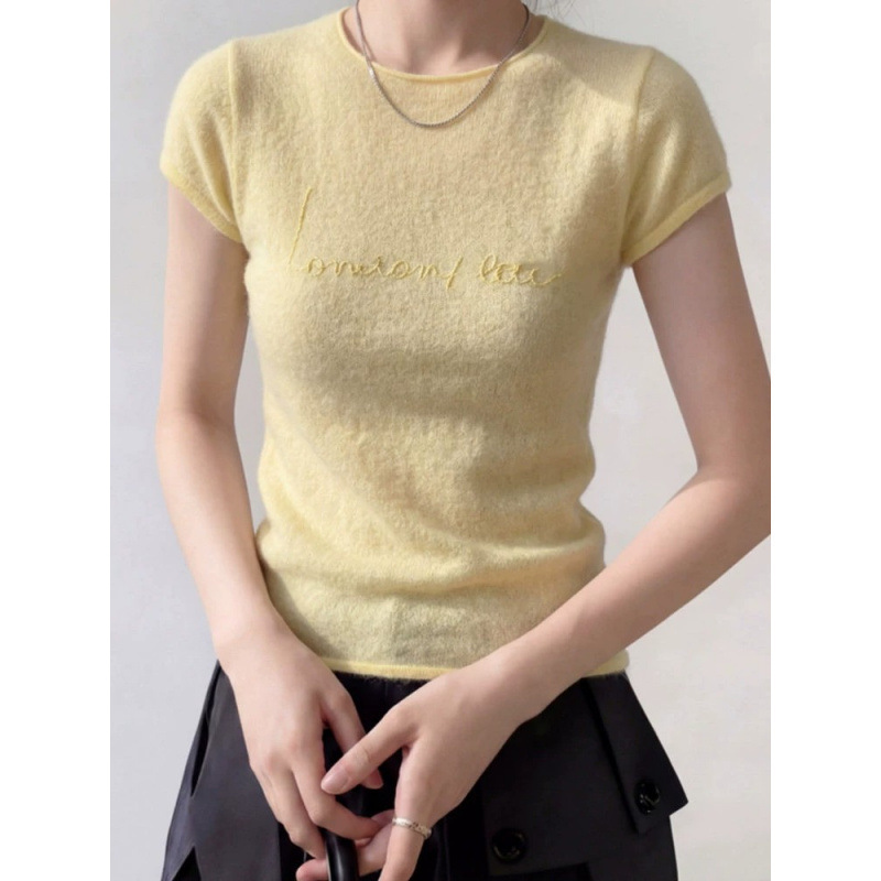 Yellow Letter Embroidery Knitted Short-Sleeved T-Shirt for Women in Summer with Unique and Beautiful Design, Right-Shoulder Round-Neck Top