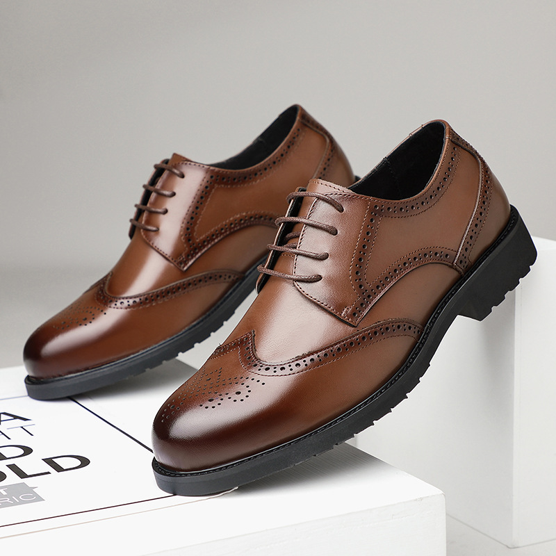 Primera capa de piel de vaca zapatos de cuero de los hombres de cuero genuino negocio casual zapatos de cuero de fondo suave estilo británico brogue tallado ropa de trabajo zapatos de los hombres image 9