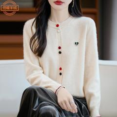 减龄彩扣纯羊毛针织开衫女春秋新款宽松休闲圆领毛衣时尚上衣外套