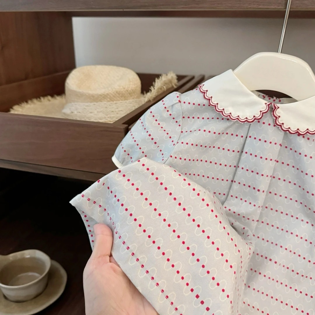 ¡Sentimiento de gran marca! Muñeca de cuello bordado estilo académico estilo A versión de manga corta vestido de aire extranjero