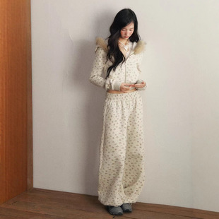 1P STUDIO �黨�̿�ë�I�Bñ�ӽq�l���������e�ɾo���lѝ�ɼ����b