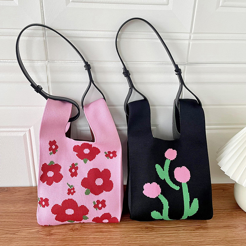 Bolsa de las mujeres de estilo coreano diseño de nicho lindo bolso de mano de punto de dibujos animados calle estudiante gran capacidad bolsa de las axilas