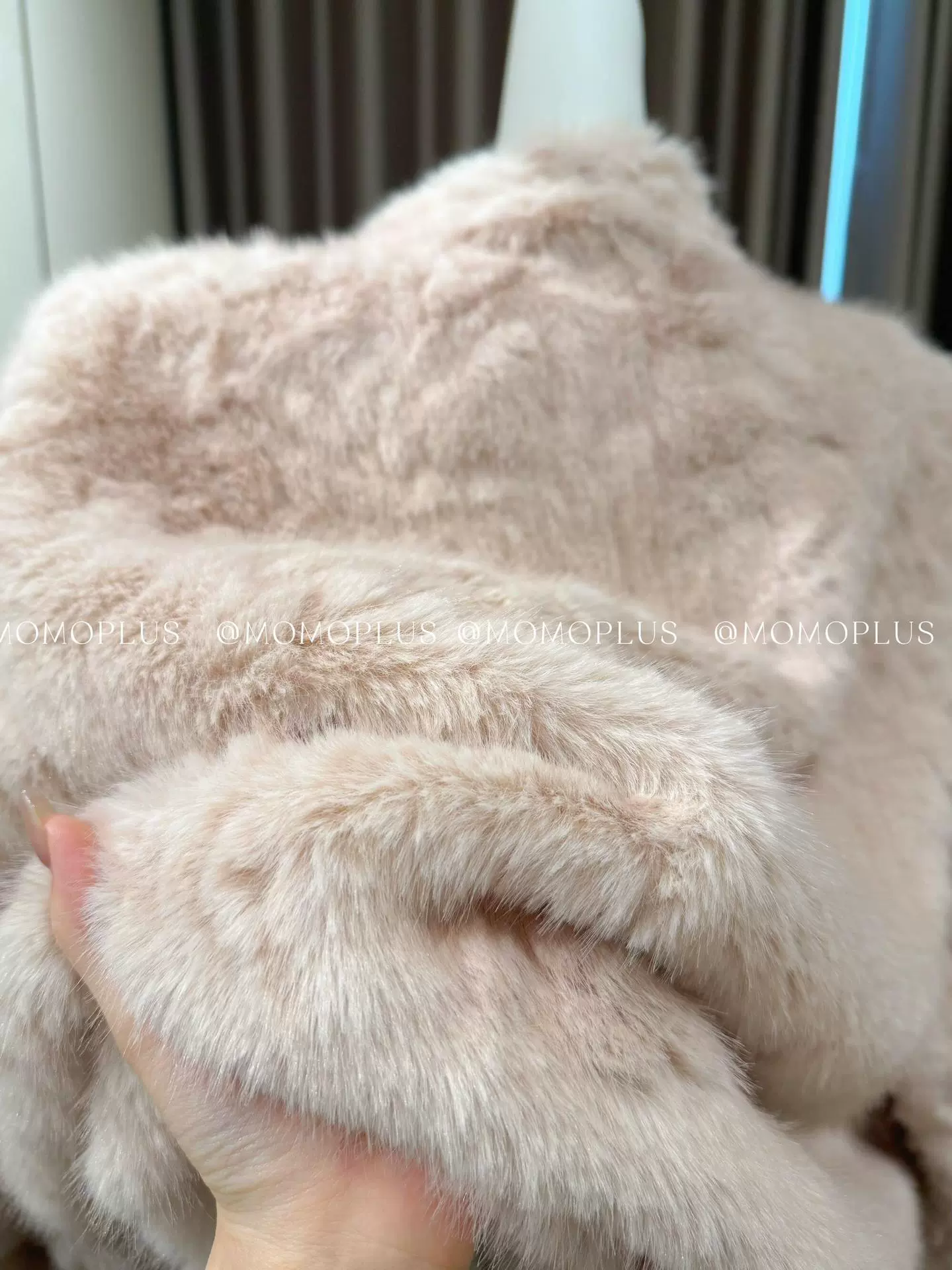 Плотное роскошное пальто с золотым тиснением Fog Milk Rabbit Golden Touch, мягкий и нежный бархатный экологичный мех, крупный драгоценный воротник, утепленное пальто из овечьей шерсти Little Hu