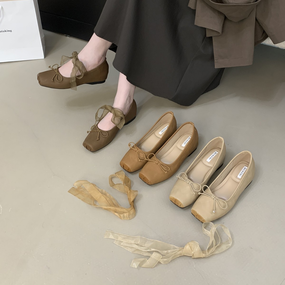Retro ballet shoes Chinese style square toe with hidden heel